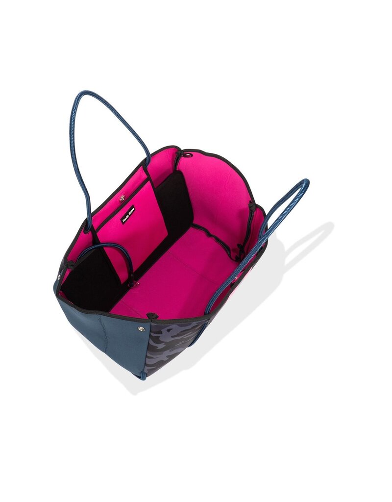 HAUTE SHORE Greyson Tote in Epic