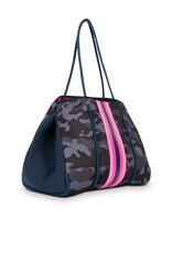 HAUTE SHORE Greyson Tote in Epic