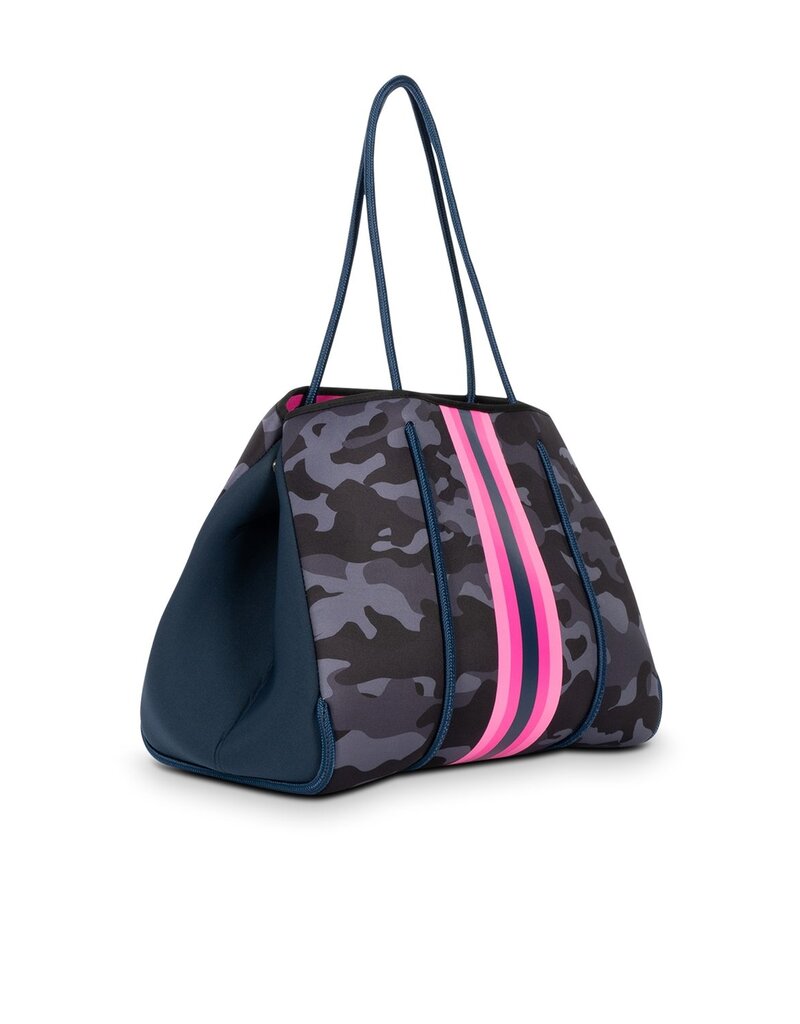 HAUTE SHORE Greyson Tote in Epic