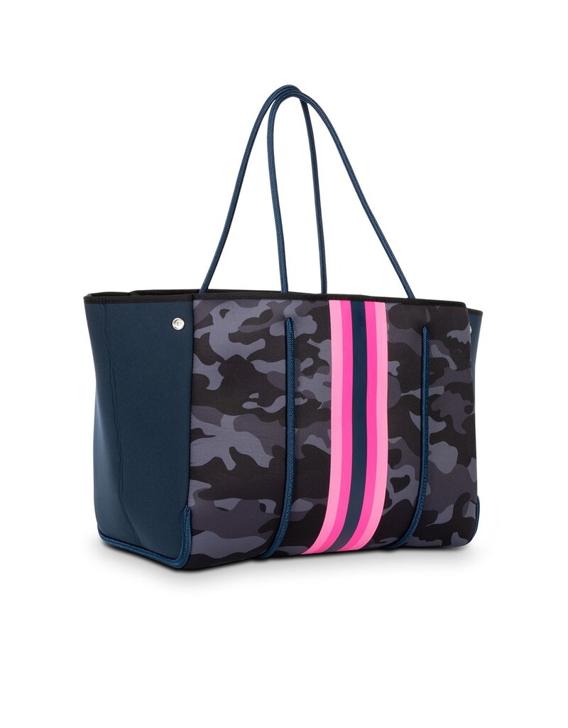 HAUTE SHORE Greyson Tote in Epic