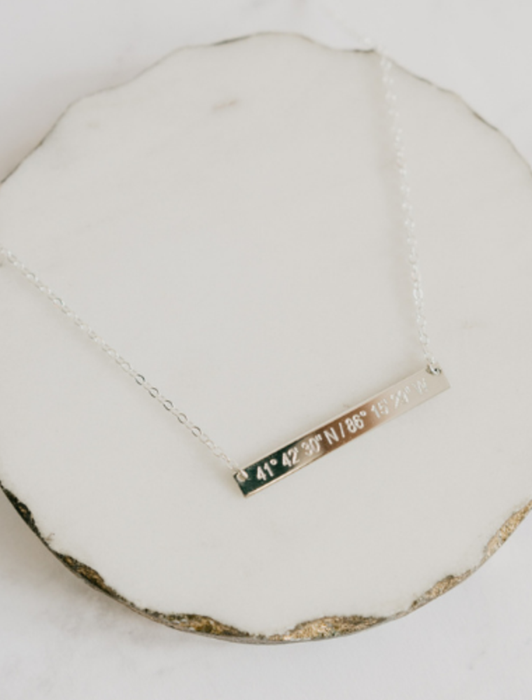 LAT & LO The Home Bar Necklace - Audubon