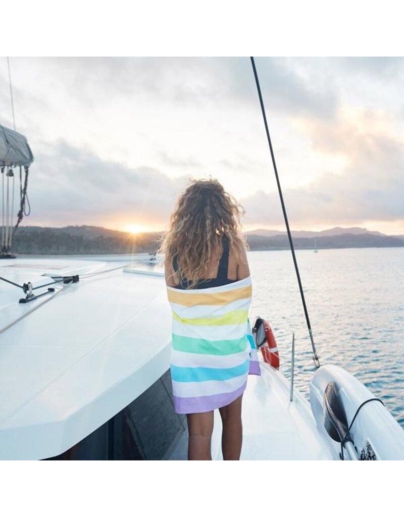 DOCK & BAY Quick Dry XL Towel in Unicorn Waves