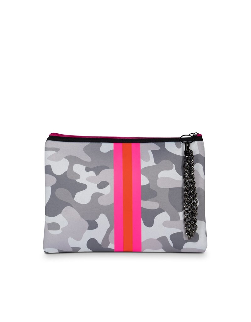 HAUTE SHORE Beth Clutch in Rise