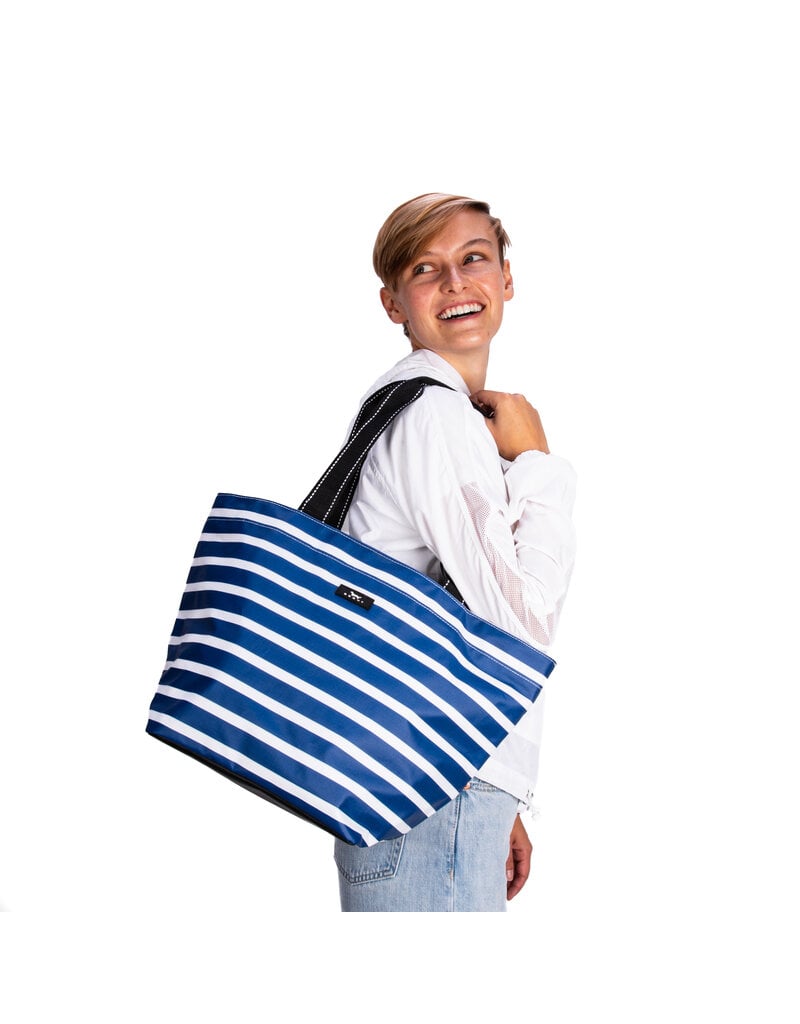 SCOUT Daytripper Shoulder Bag in Nantucket Navy