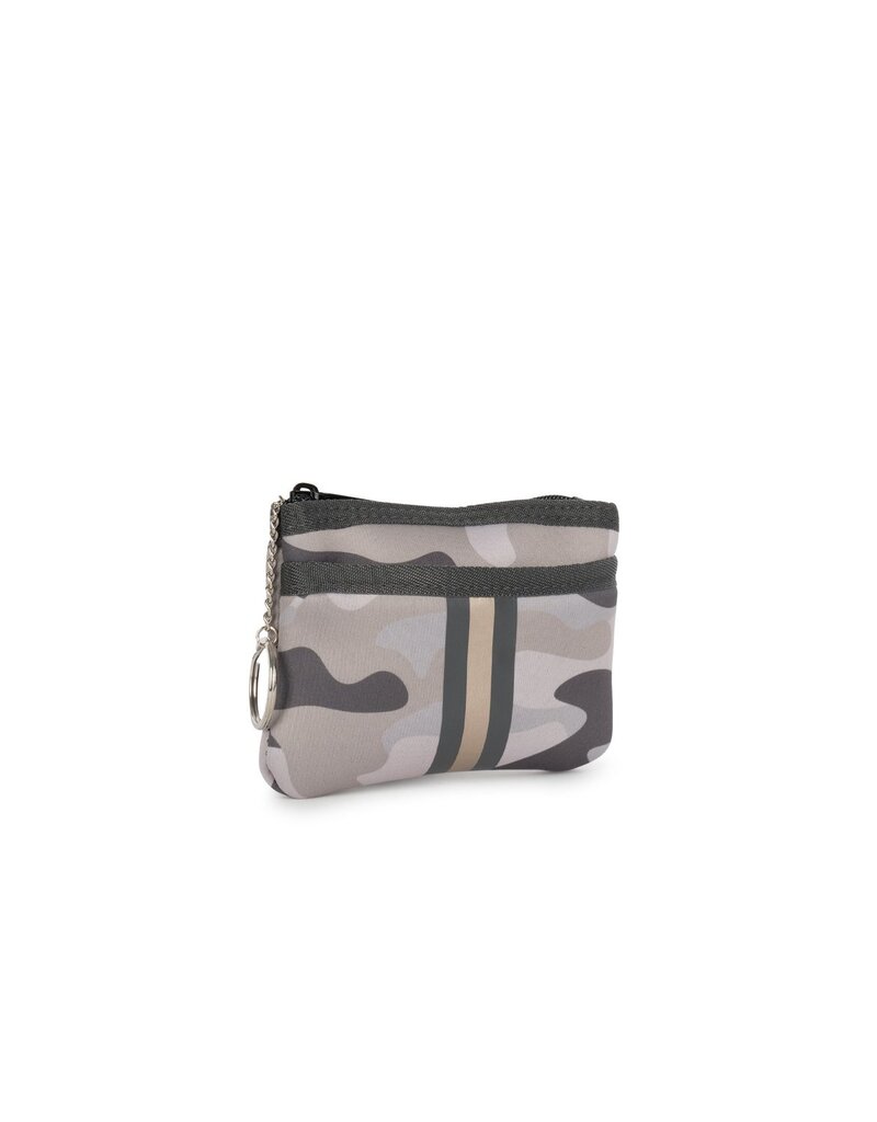 HAUTE SHORE Max Card Case in Safari