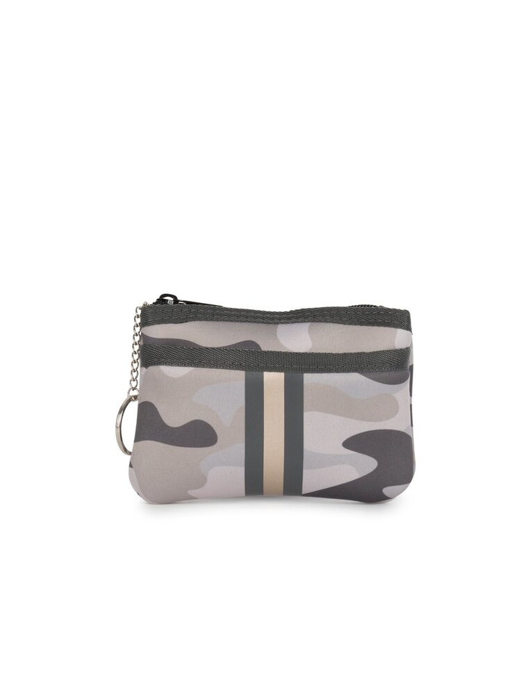 HAUTE SHORE Max Card Case in Safari