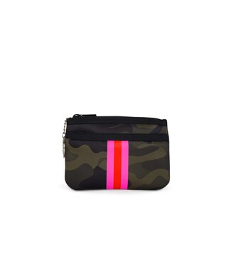 HAUTE SHORE Max Card Case in Showoff