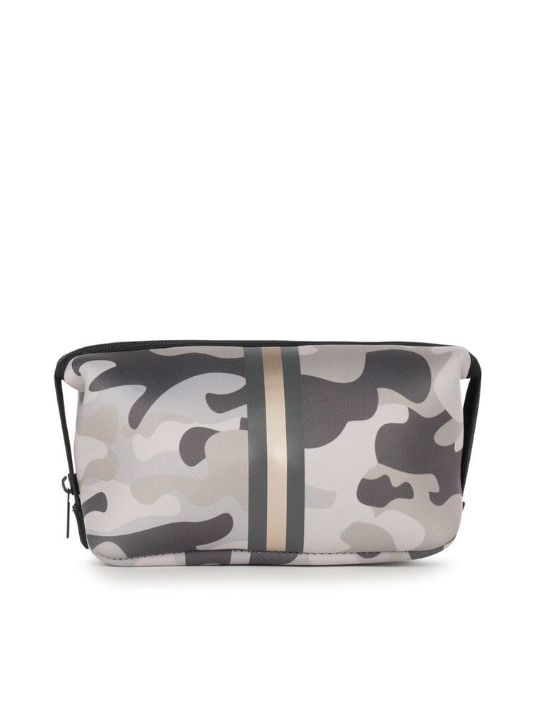 HAUTE SHORE Erin Small Cosmetic in Safari