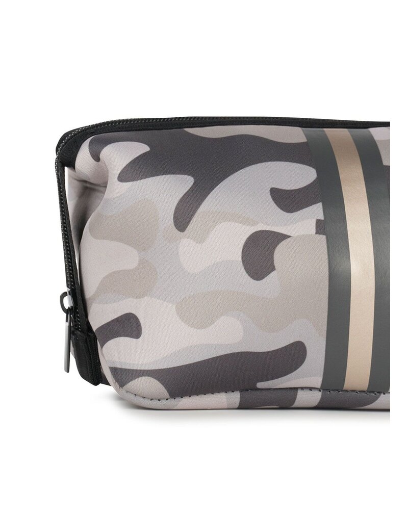 HAUTE SHORE Erin Small Cosmetic in Safari