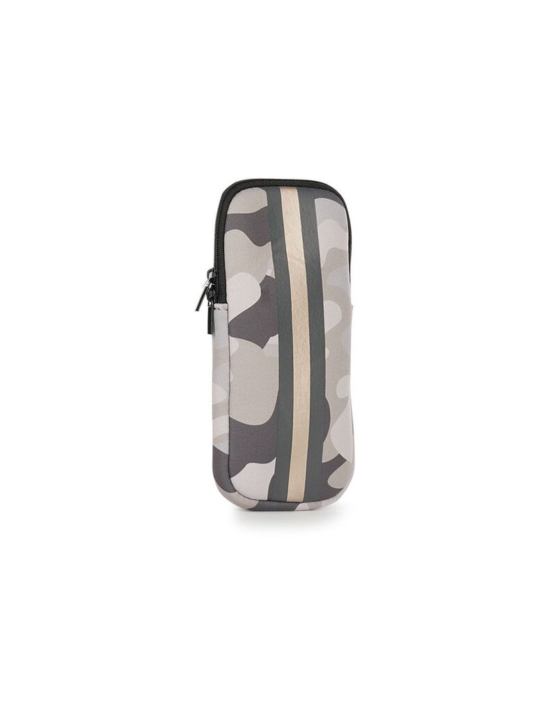 HAUTE SHORE Ev Glasses Case in Safari