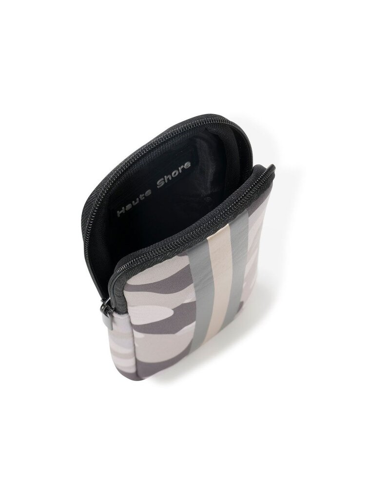 HAUTE SHORE Ev Glasses Case in Safari