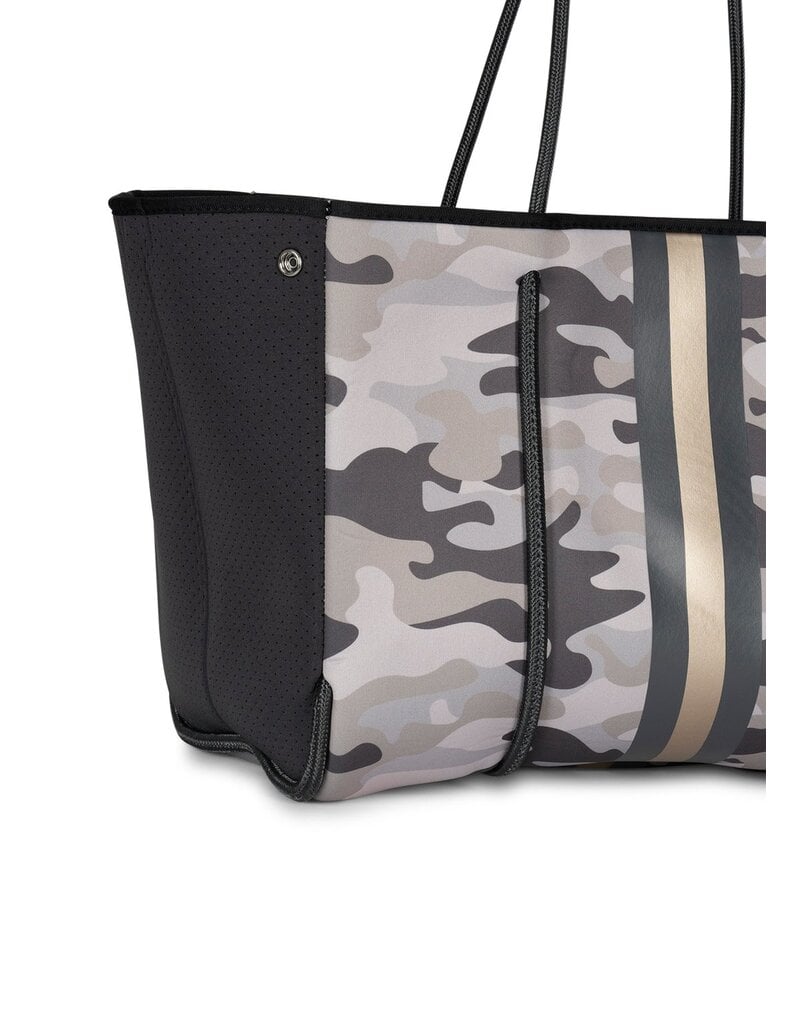 HAUTE SHORE Greyson Tote in Safari