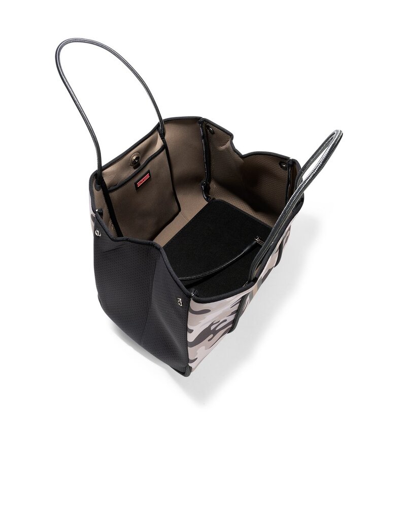 HAUTE SHORE Greyson Tote in Safari