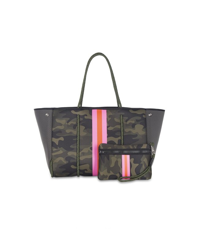 Greyson Tote in Showoff