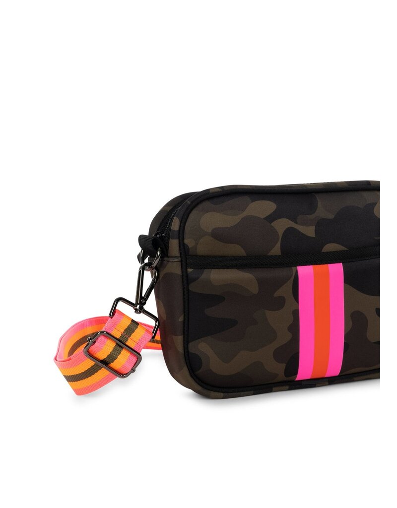 HAUTE SHORE Drew Crossbody Bag in Showoff
