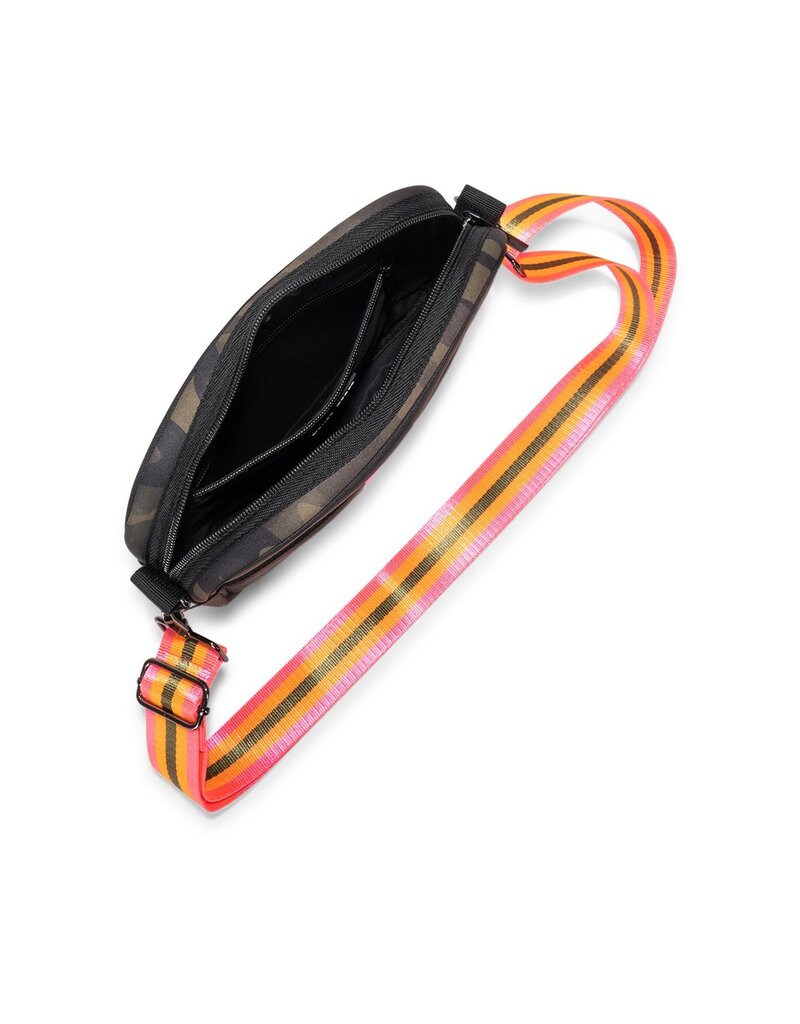 HAUTE SHORE Drew Crossbody Bag in Showoff