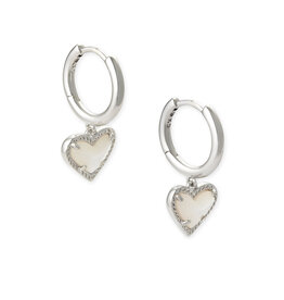 KENDRA SCOTT DESIGN Ari Heart Silver Huggie Earrings in Ivory Mother Of Pearl