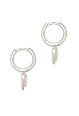 KENDRA SCOTT DESIGN Ari Heart Silver Huggie Earrings in Ivory Mother Of Pearl