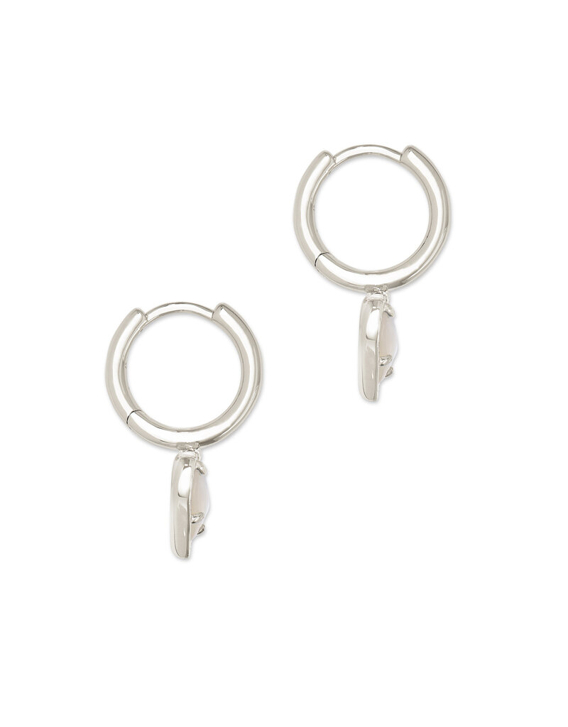 KENDRA SCOTT DESIGN Ari Heart Silver Huggie Earrings in Ivory Mother Of Pearl