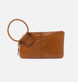HOBO Sable Wristlet in Truffle