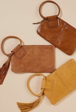 HOBO Sable Wristlet in Truffle