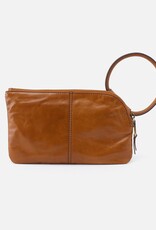 HOBO Sable Wristlet in Truffle
