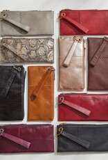 HOBO Vida Wristlet in Black