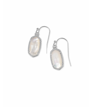 KENDRA SCOTT DESIGN Lee Silver Drop Earrings in Ivory Pearl