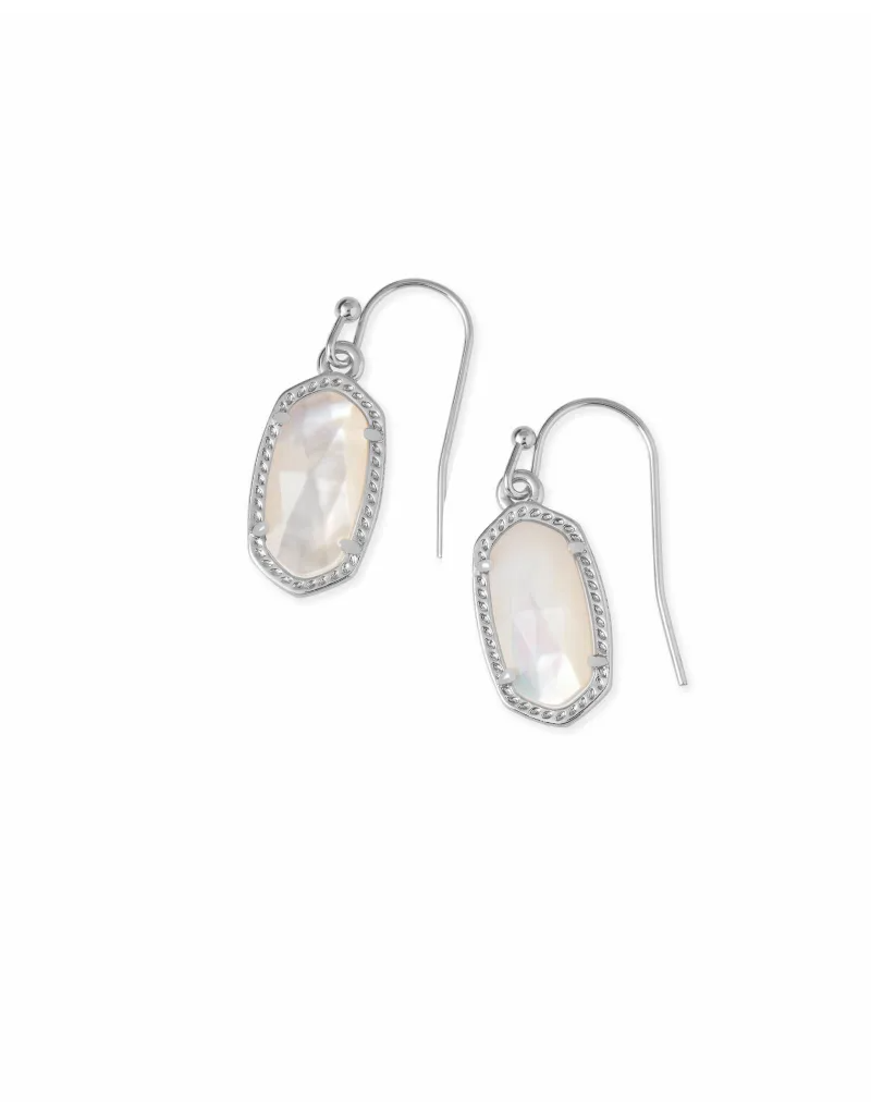 KENDRA SCOTT DESIGN Lee Silver Drop Earrings in Ivory Pearl