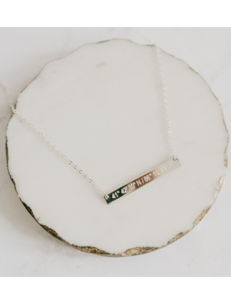 LAT & LO The Home Bar Necklace - Gilbertsville