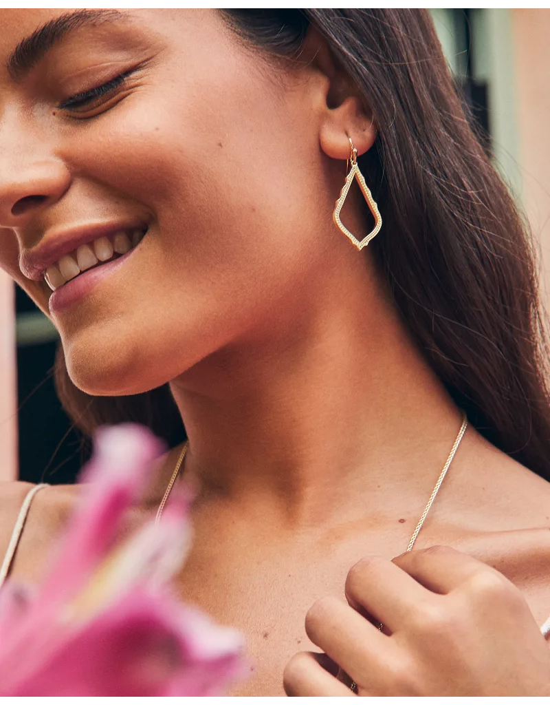 KENDRA SCOTT DESIGN Sophia Gold Drop Earrings