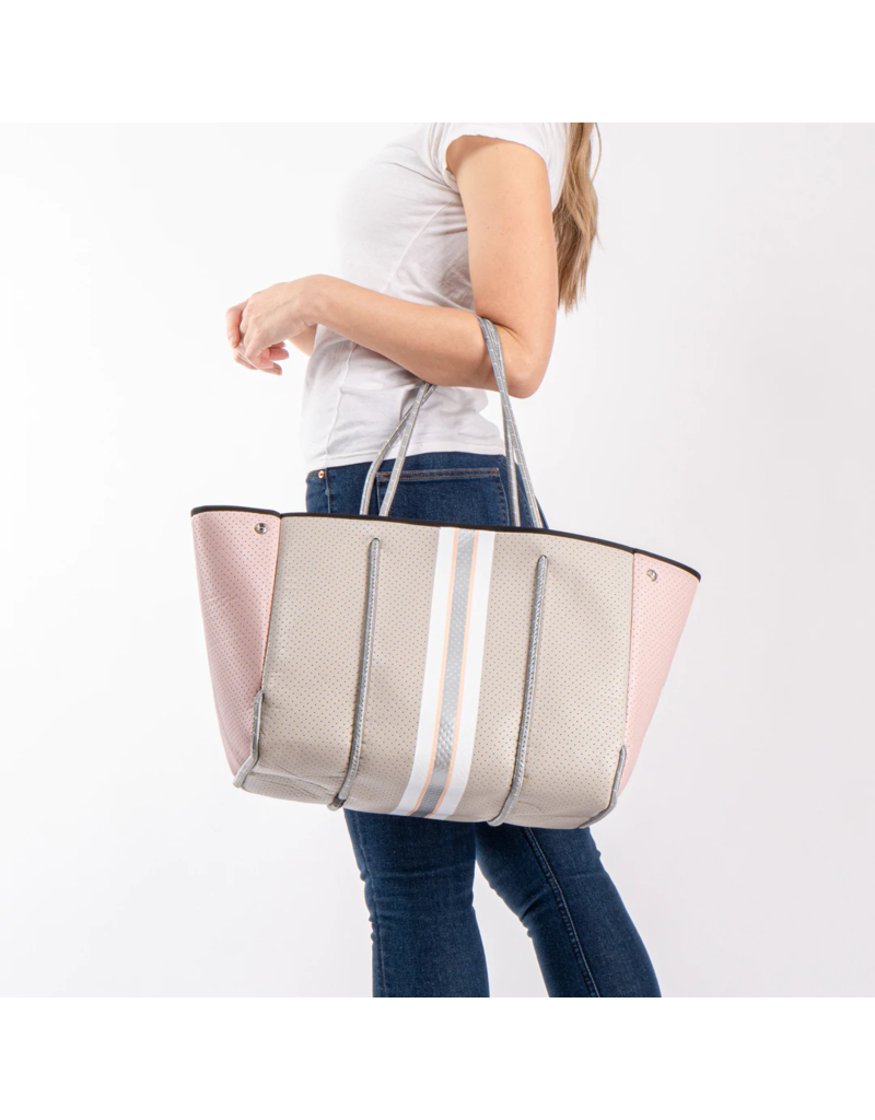 HAUTE SHORE Greyson Tote in Shell