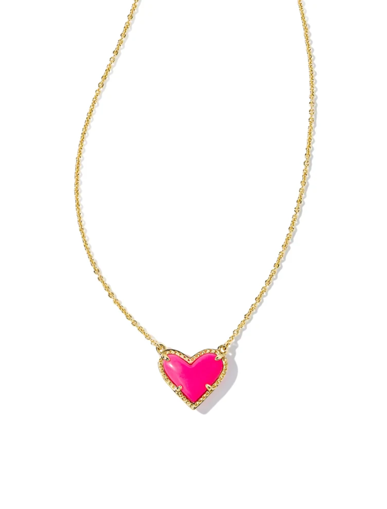 KENDRA SCOTT DESIGN Ari Heart Gold Pendant Necklace in Neon Pink Magnesite