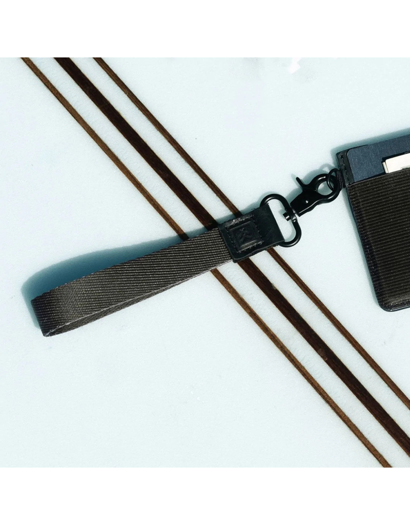 THREAD WALLETS Wrist Lanyard in Black