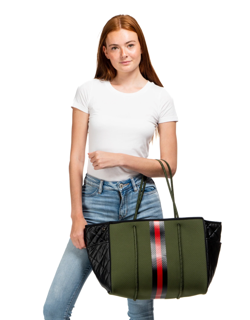 HAUTE SHORE Greyson Tote in Avenue