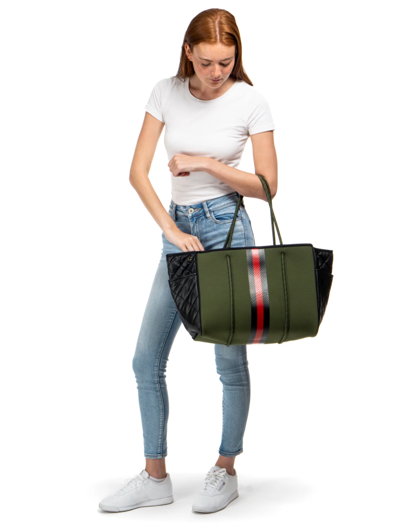 HAUTE SHORE Greyson Tote in Avenue