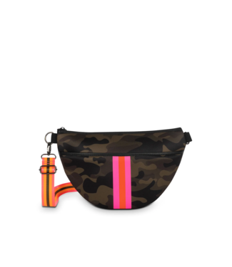 HAUTE SHORE Brett Belt Bag in Showoff