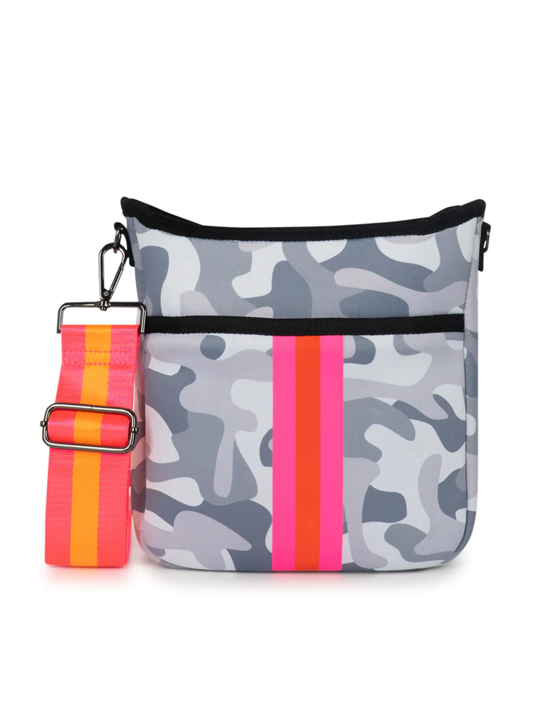 HAUTE SHORE Jeri Crossbody in Rise