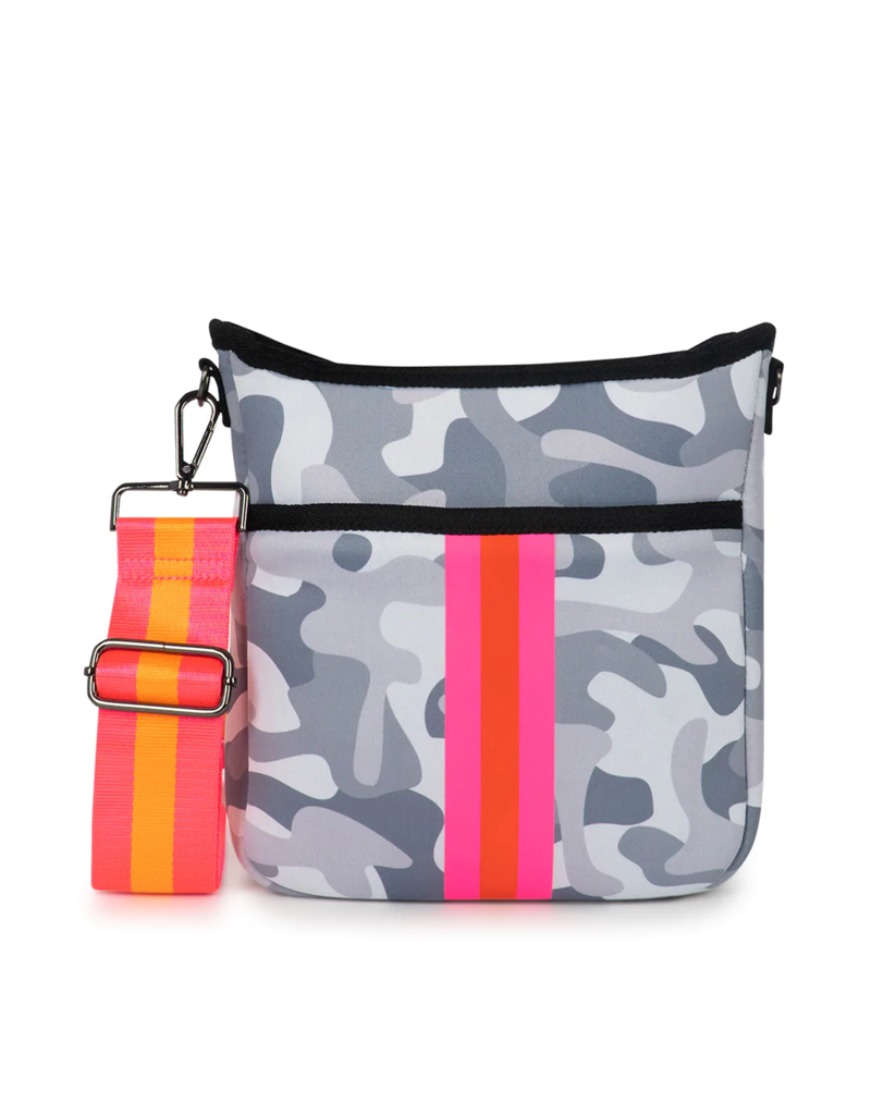 HAUTE SHORE Jeri Crossbody in Rise
