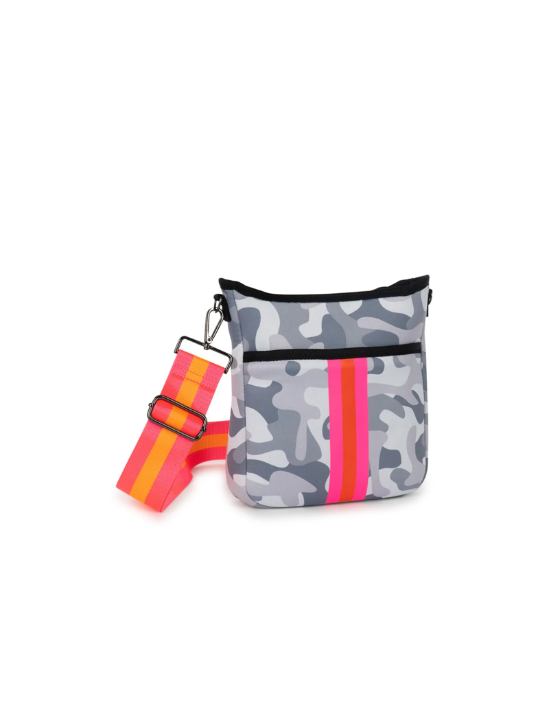 HAUTE SHORE Jeri Crossbody in Rise