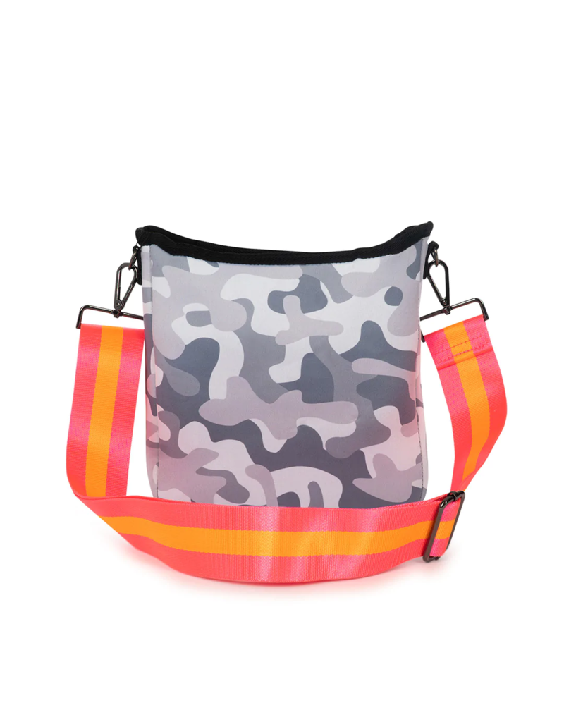 HAUTE SHORE Jeri Crossbody in Rise