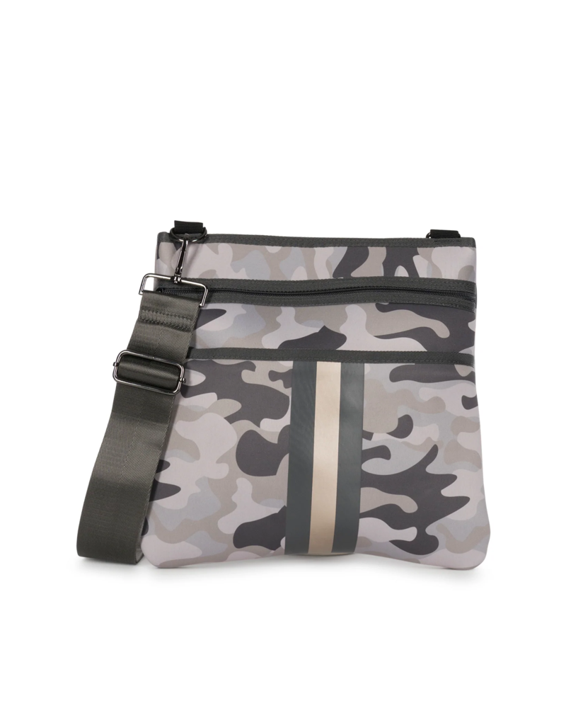 HAUTE SHORE Peyton Crossbody in Safari