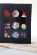 NORA FLEMING Fa-La-La Caroler Mini