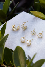 KENDRA SCOTT DESIGN Cailin Gold Crystal Huggie Earrings in White Crystal