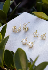 KENDRA SCOTT DESIGN Cailin Gold Crystal Stud Earrings in White Crystal