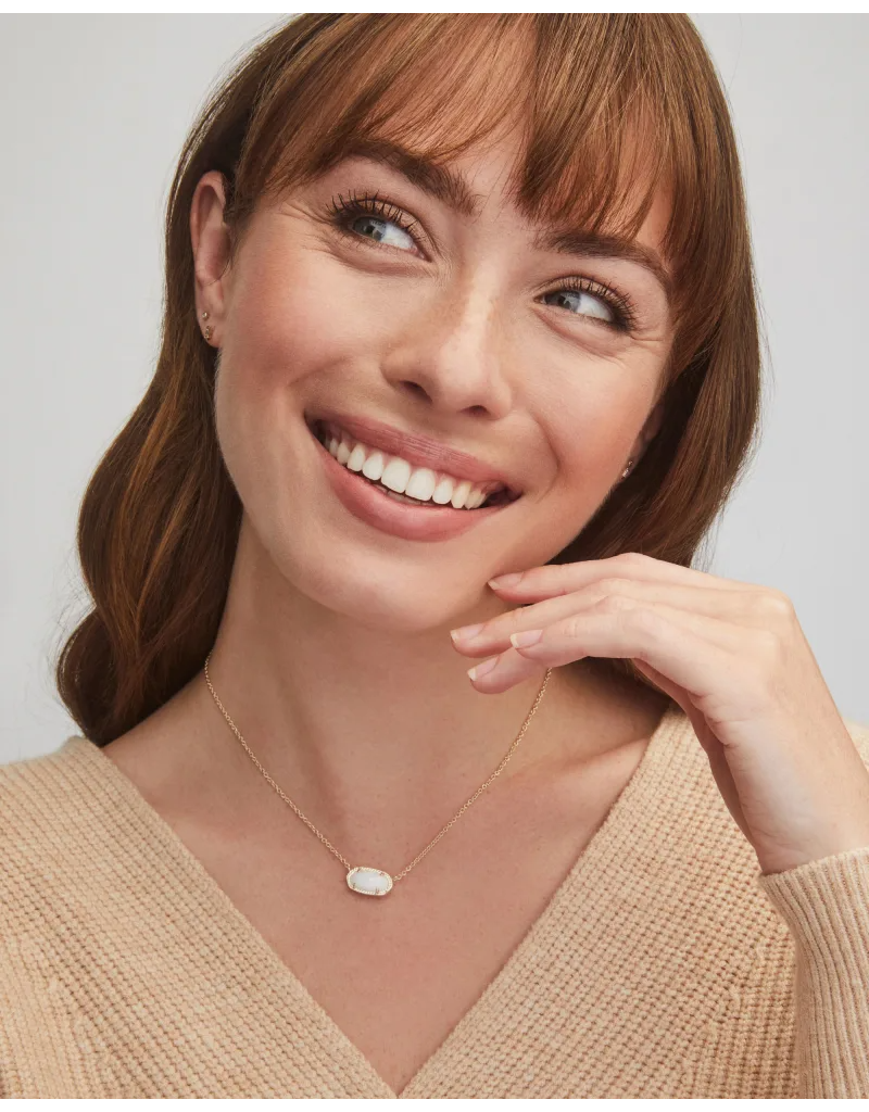 KENDRA SCOTT DESIGN Elisa Gold Pendant Necklace in White Kyocera Opal