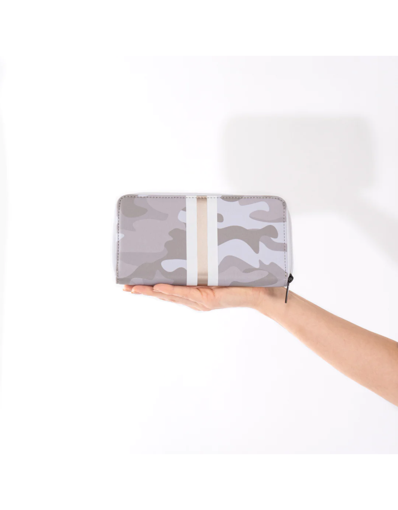 HAUTE SHORE Cash Wallet in Sahara