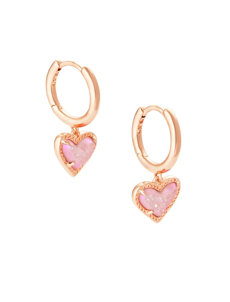 KENDRA SCOTT DESIGN Ari Heart Rose Gold Huggie Earrings in Light Pink Drusy