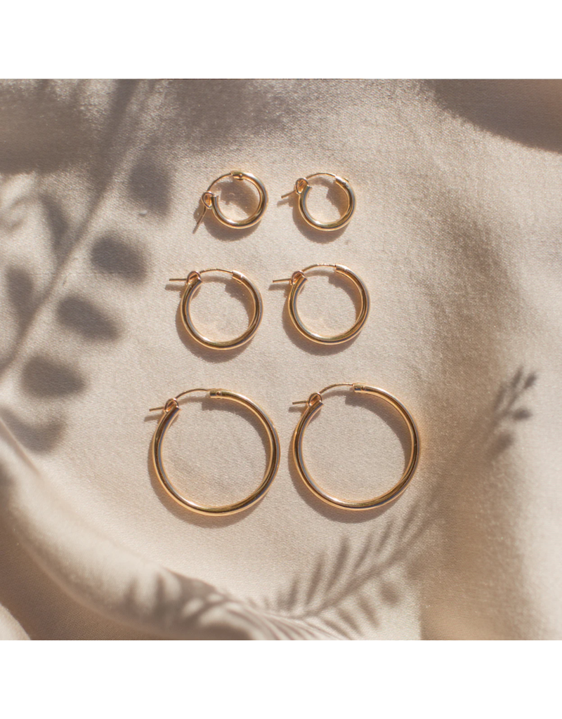 MADE BY MARY Maude Hoop Earrings