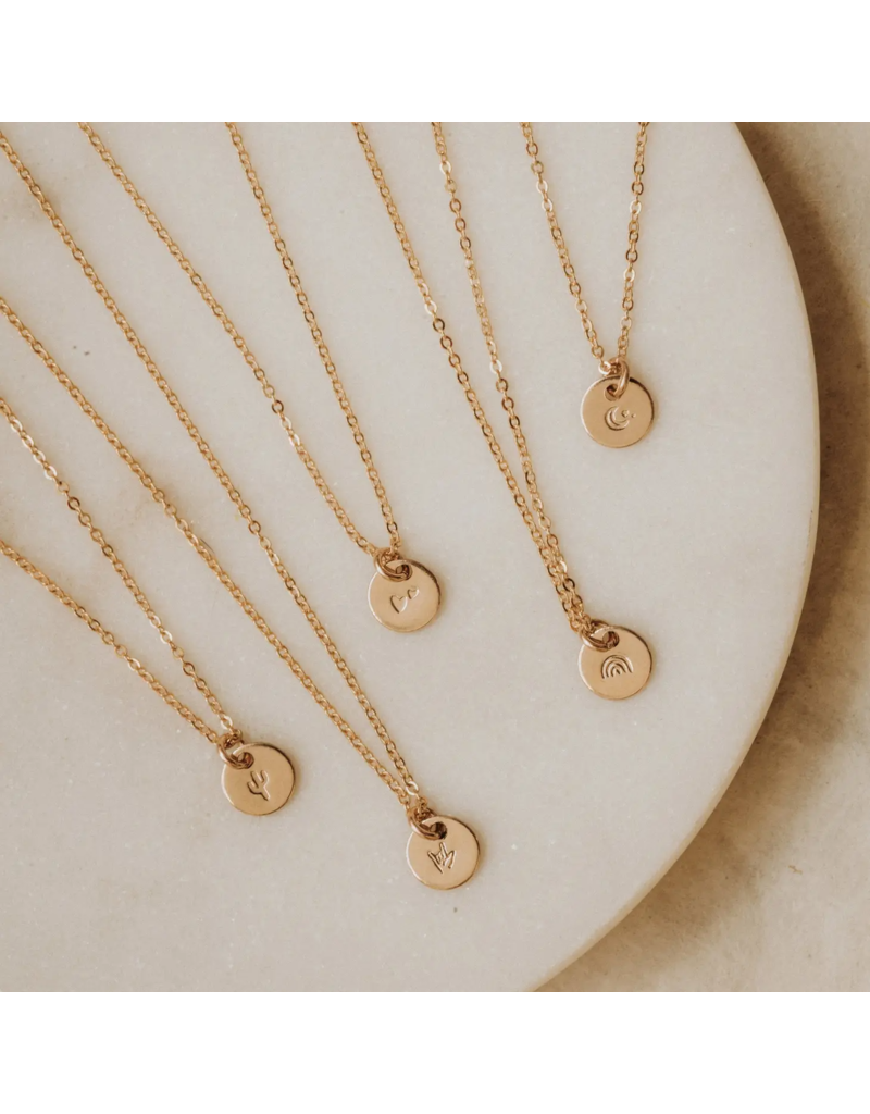 MADE BY MARY Evie Charm Disc Necklace